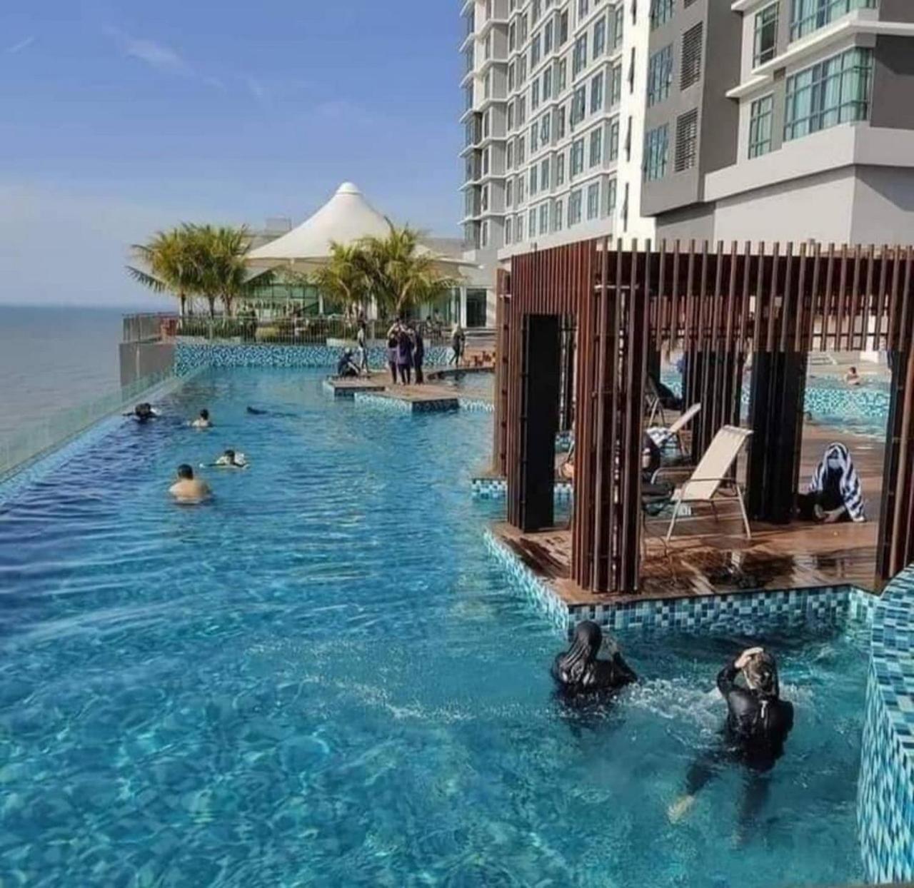 Homezz Imperium Residence Kuantan Studio Seaview Екстер'єр фото